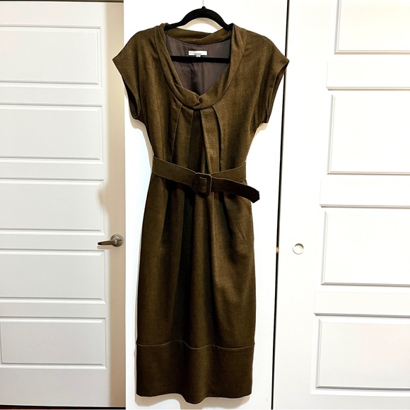 Veronika Maine Dresses & Skirts - HOST PICK! Designer Veronika Maine Belted Shift Dress, Chocolate Brown, Sz 2